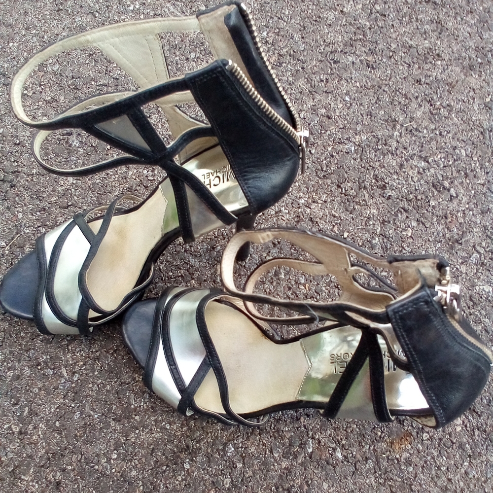STUNNING MICHEAL KORS HEELS SIZE 8